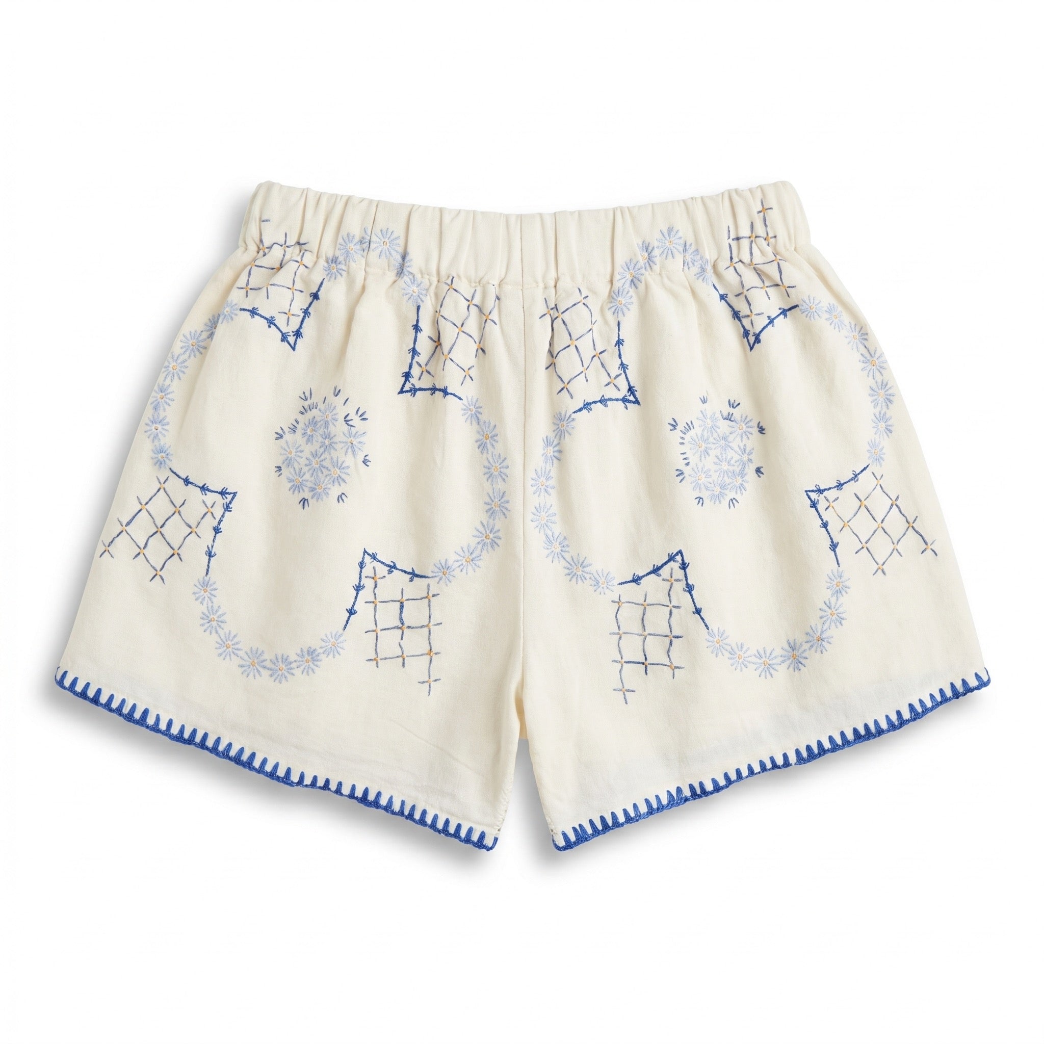 Shorts Cobalto DELAMIA — vista posteriore del ricamo geometrico blu su lino avorio